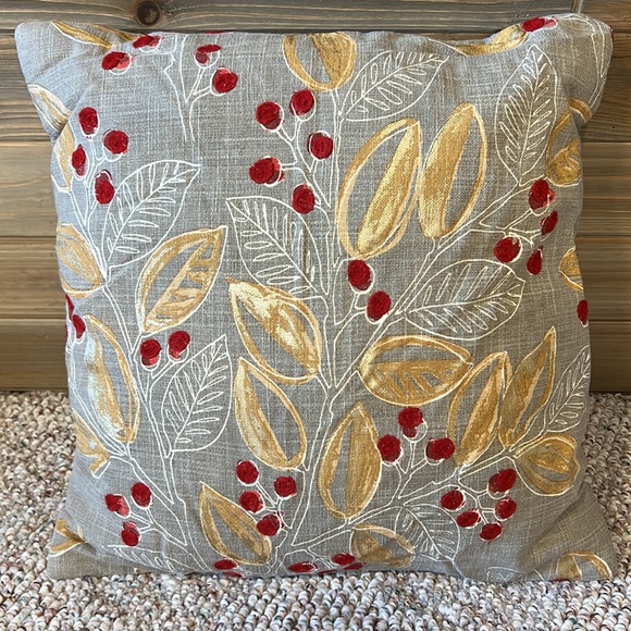 Set of 2 Decorative Pillows - Picture 4 of 5